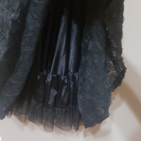 Girls size 12 black dress with Rose's and sequins - Picture 4 of 8